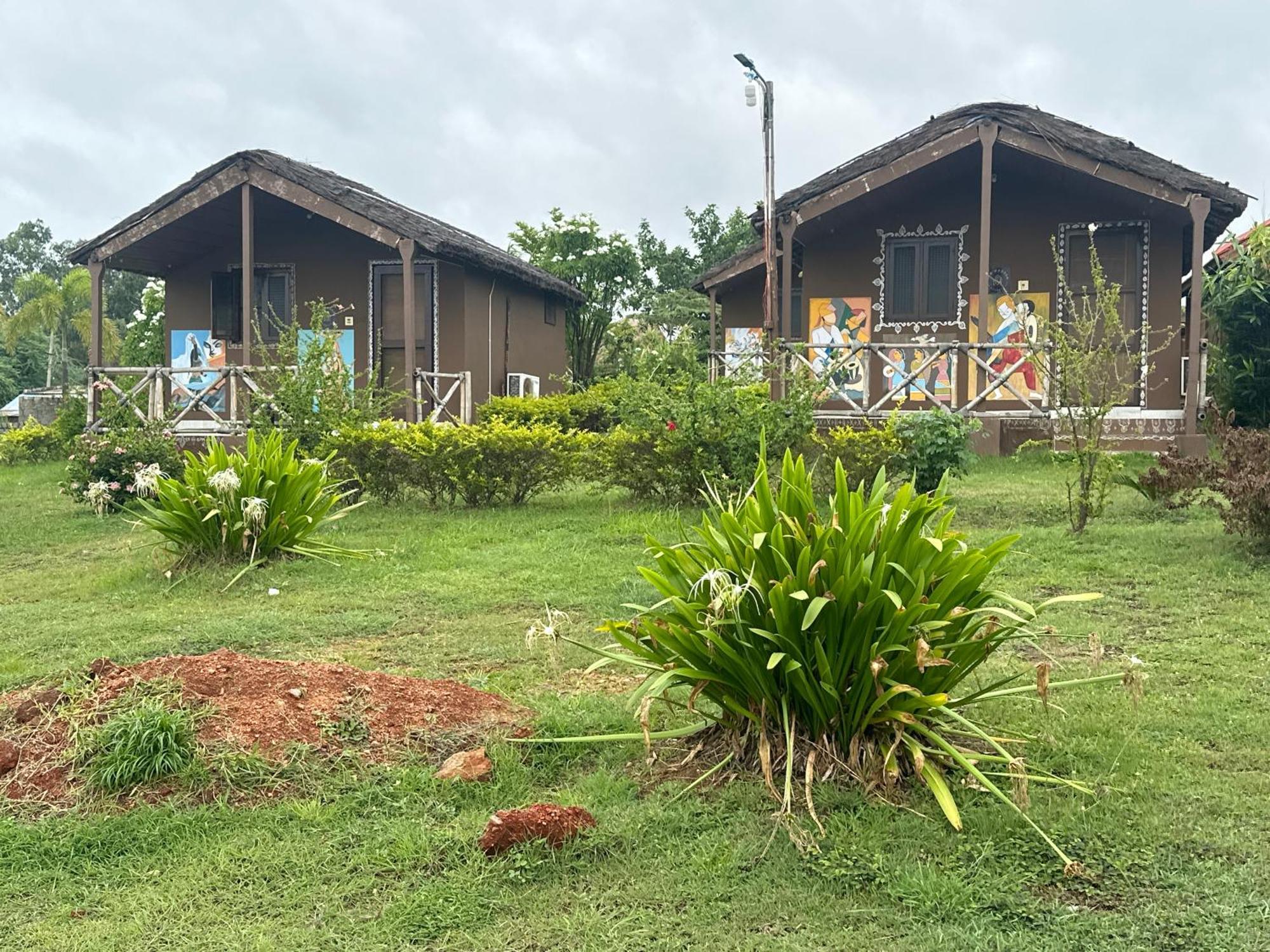 Leo Wooden Resorts Hampi Ngoại thất bức ảnh
